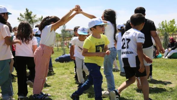 Çocuklar Dijital Dünyadan Uzaklaştı, Geleneksel Oyunlar Sahneye Çıktı!