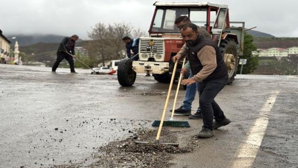 Dolu vurdu, sel bastı! Arapgir alarma geçti