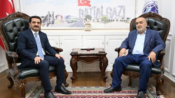 Hayırsever Mustafa Özbey'den Selçuklu Mahallesi'ne Modern Taziye Evi!