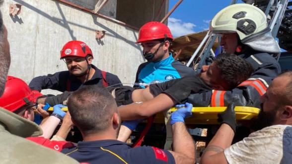 Malatyada Tehlikeli Kurtarma Operasyonu! Kule Vinçte Fenalaştı!