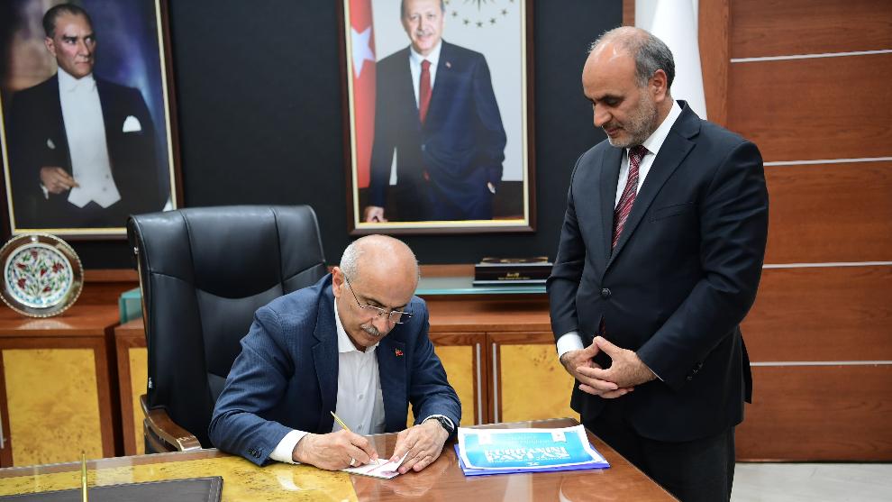 Başkan Er'den Kurban Bağışı: “Birlik ve Bereket İçin”