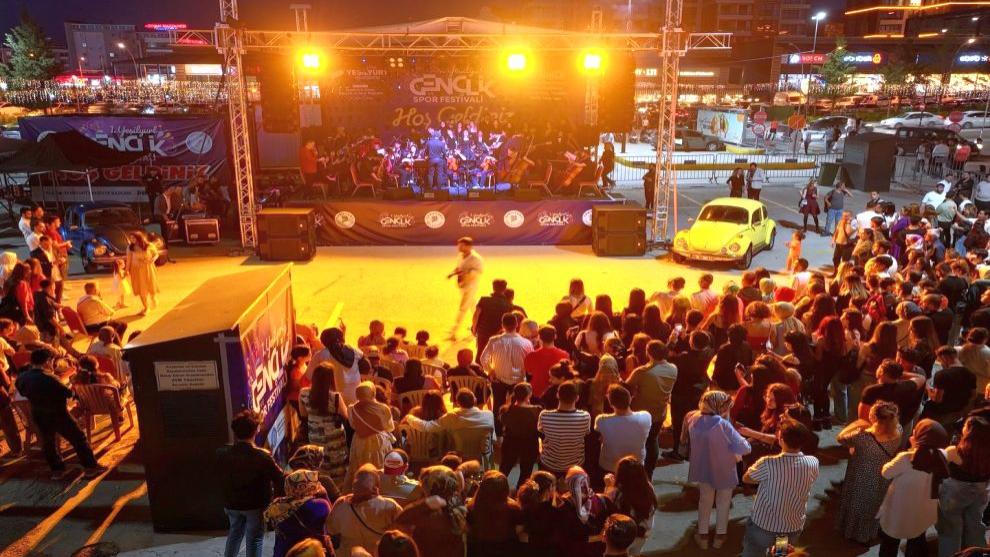 Başkan Geçit'ten Unutulmaz 19 Mayıs Kutlaması! Binler Akın Etti!