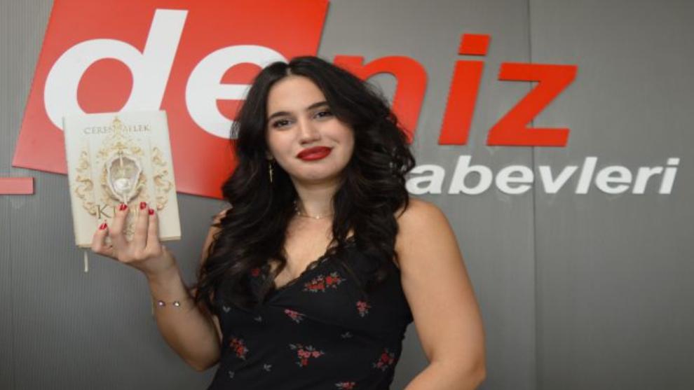 Genç Yazarın İmza Günü İlgi Gördü