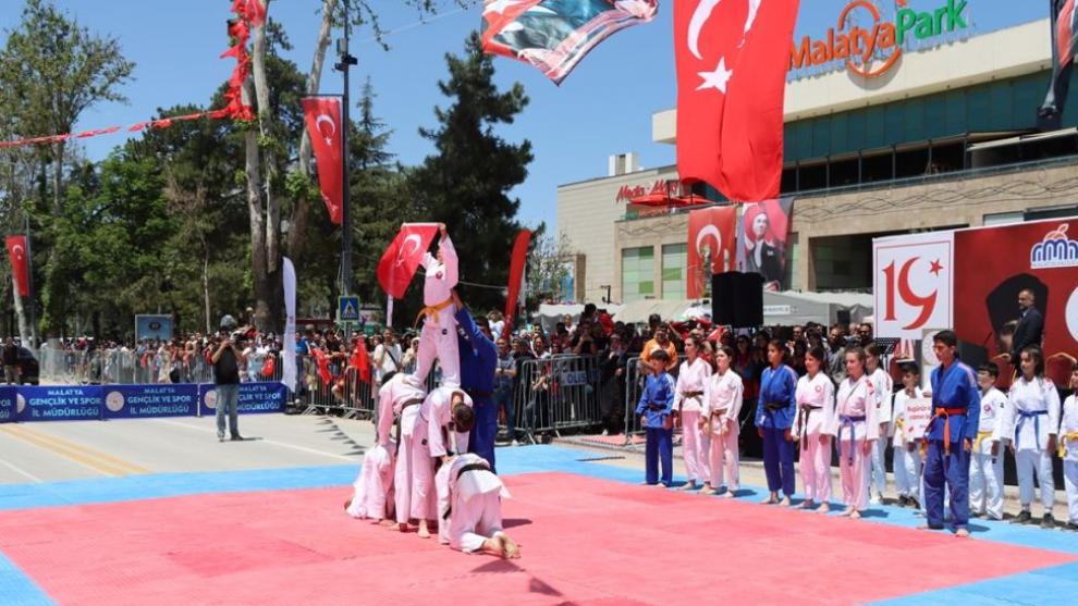 Malatya'da Bayram Sevinci!