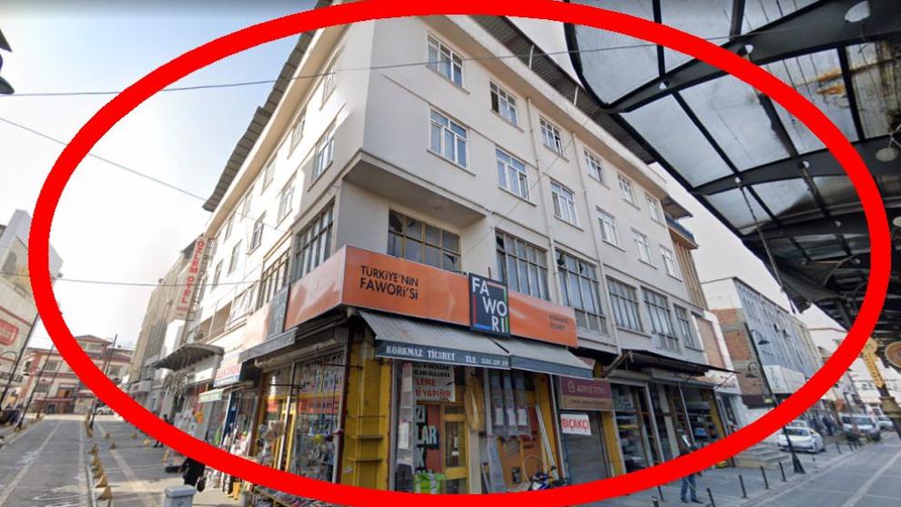 Sanki Otelinde 20 Kişi Ölmemiş Gibi Konuştu...