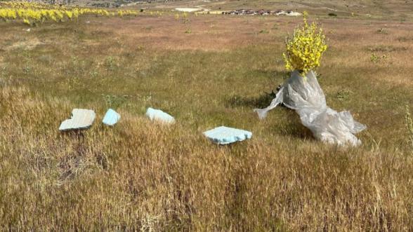 Akın'dan Sert Çıkış: "Deprem Evleri Çevresi Çöplüğe Dönüşüyor"