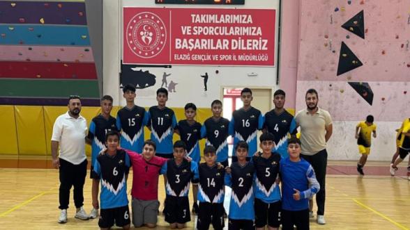 Malatya Hentbol Takımı Grubunda Zirvede: Elazığ'dan Şampiyonlukla Döndü!