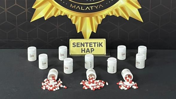 Malatya'da Narkotik Ekibi Bayram Yaptırmadı: 2 Tutuklama