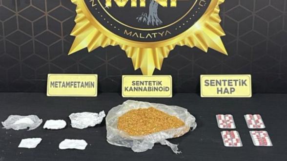 Metamfetamin, Sentetik Kannabinoid ve Haplar Emniyete Takıldı