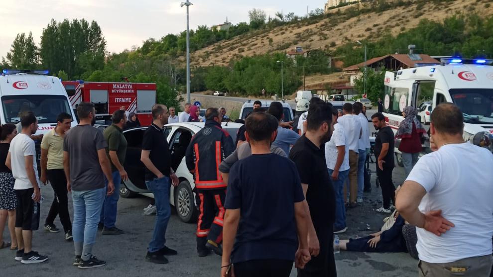 Malatya'da Trafik Terörü: 1 Ölü, 15 Yaralı