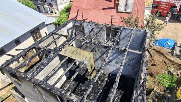 Malatya'da İtfaiye Gecikseydi Köy Yanıyordu!
