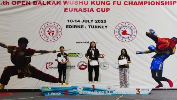 Malatyalı Gülşen Kardeşler Balkan'ı Fethetti: Wushu'da Madalya Yağmuru!