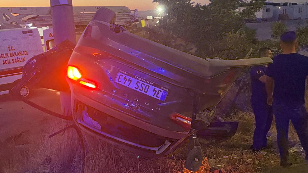 AFAD ve İtfaiye Seferber Oldu: Ters Dönen Araçtan 3 Can Kurtarıldı!