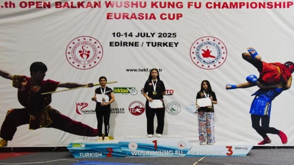 Malatyalı Gülşen Kardeşler Balkan'ı Fethetti: Wushu'da Madalya Yağmuru!