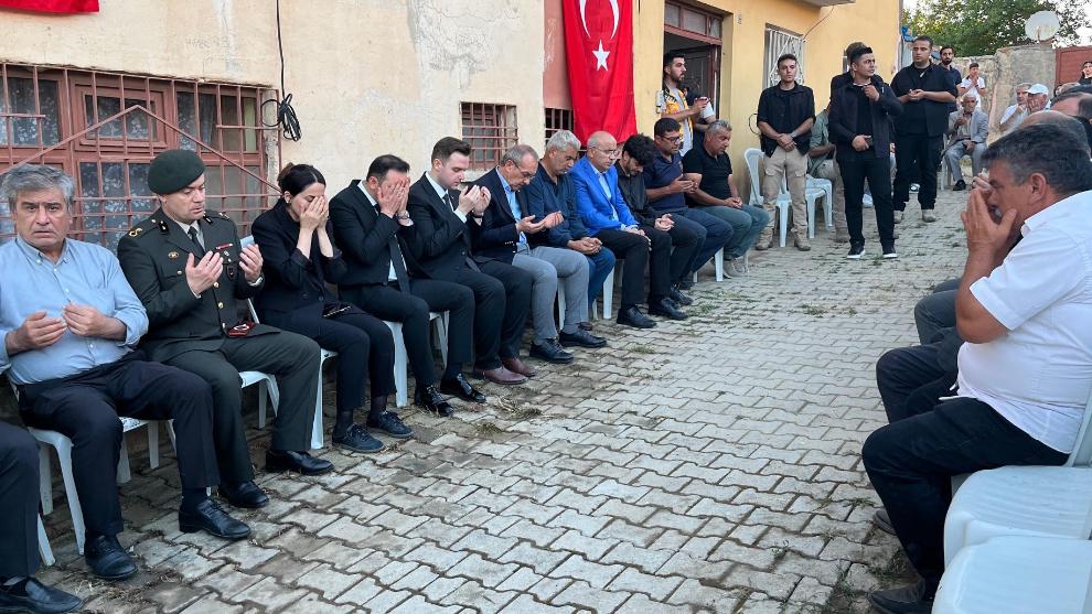 Şehit Abdurrahman Akdoğan'ın ailesine Vali Yavuz ve Başkan Er'den Ziyaret