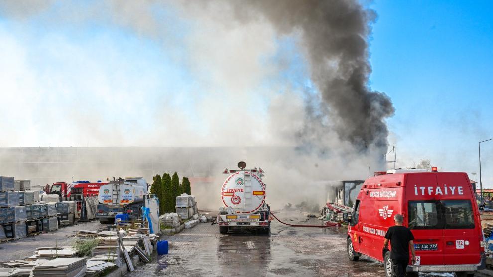 Yangın Felaketinde Seferberlik: Malatya Tek Yürek!