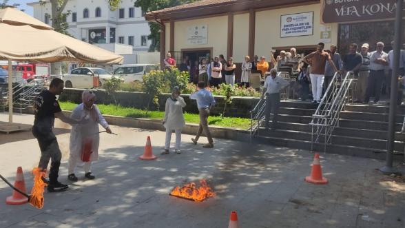 Doğal afetlerde alınması gereken önlemler gösterildi