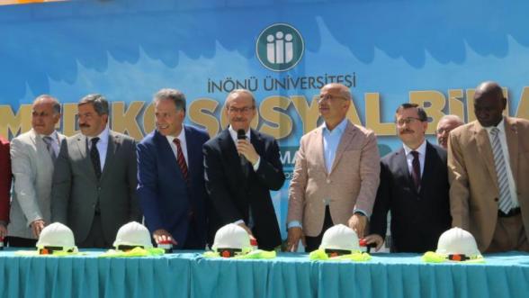 İnönü Üniversitesinde Mediko Sosyal Binasının Temeli Atıldı