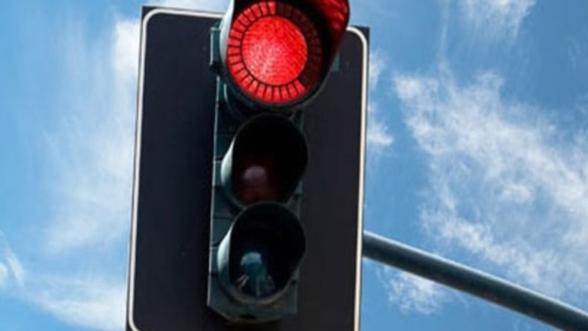 Malatya'da kırmızı ışıkta geçen mikser trafikten men edildi