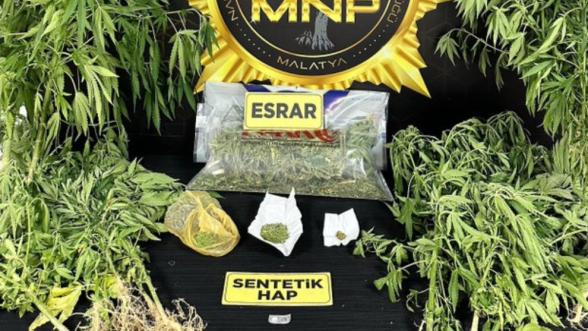 Malatya'da Narkotik Ekipleri Esrar ve Kenevir Ele Geçirdi
