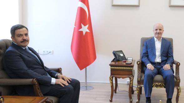 Rektör Bentli, YÖK Başkanı Özvar'ı Ziyaret Ederek Yeni Programlar Talep Etti 