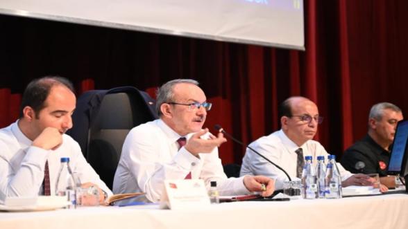 "Sizlerle sürekli istişare içinde olmayı önemsiyoruz"