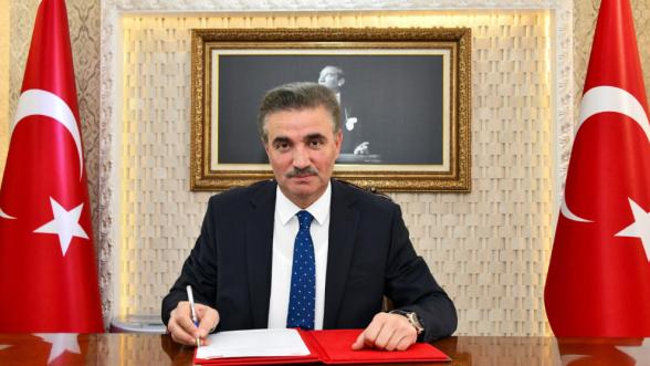 Vali Baruş'un babası vefat etti 