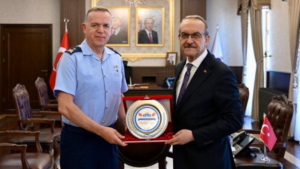 Ana Jet Üs Komutanı Malatya'ya Veda Etti