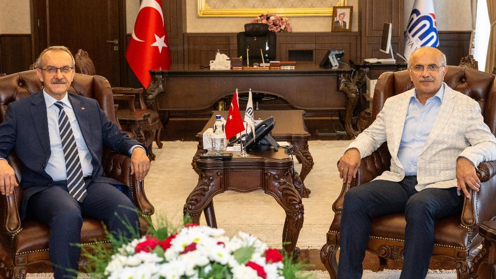 Başkan Er, Vali Seddar Yavuz'a 