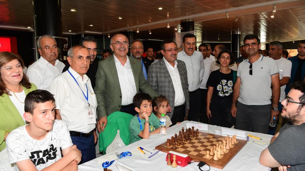 Malatya'da 8. Altın Kayısı Satranç Turnuvası açıldı