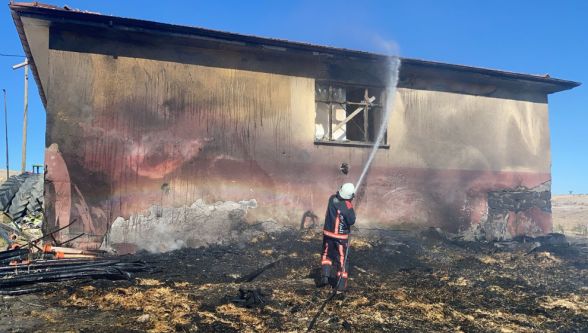 Akçadağ ve Arguvan ilçelerinde iki ayrı yangın çıktı