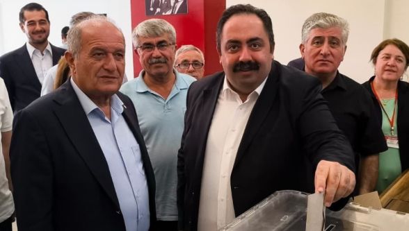 Yeşilyurt CHP Kongresi: Hakkı Ayas yeniden başkan