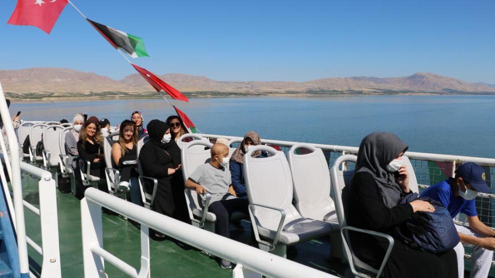 Malatya'da Lösemi Tedavisi Gören Çocuklara Feribot Gezisi