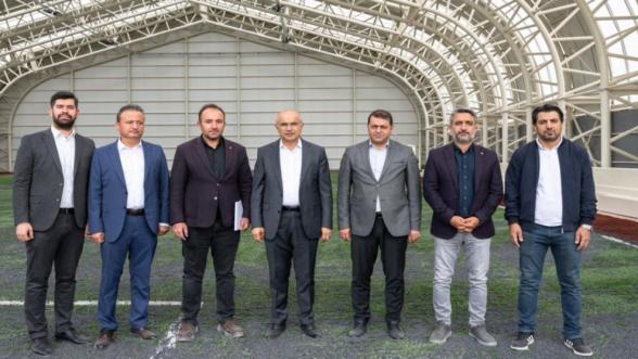 "Amatör spor kulüpleri için amatör evi için de ihalemizi yaptık"