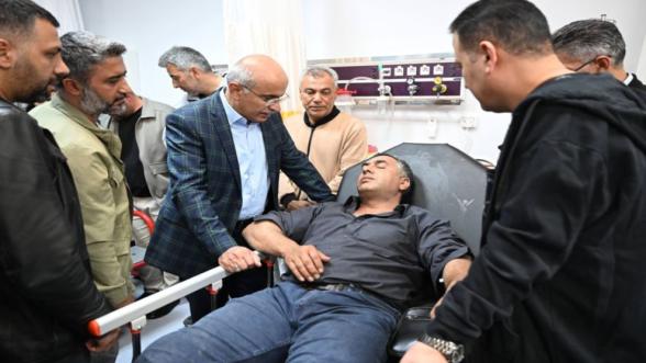 Arapgir'de Belediye Servisi Devrildi: 4 İşçi Yaralandı