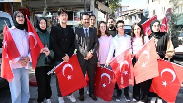 Battalgazi'de Cumhuriyetin 102. Yılı İçin Kırmızı Beyaz Seferberlik