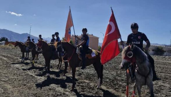 Yazıhan Atlı Cirit Yarı Finalde Yarışacak 