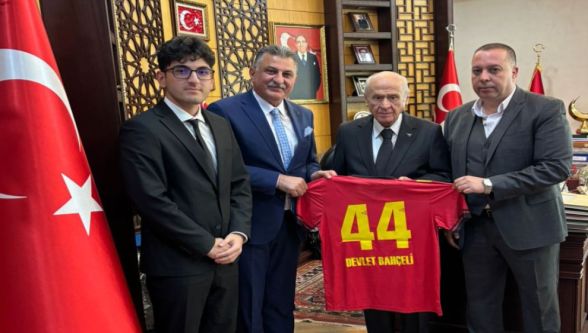 Yeni Malatyaspor Yönetimi Bahçeli'yi Ziyaret Etti