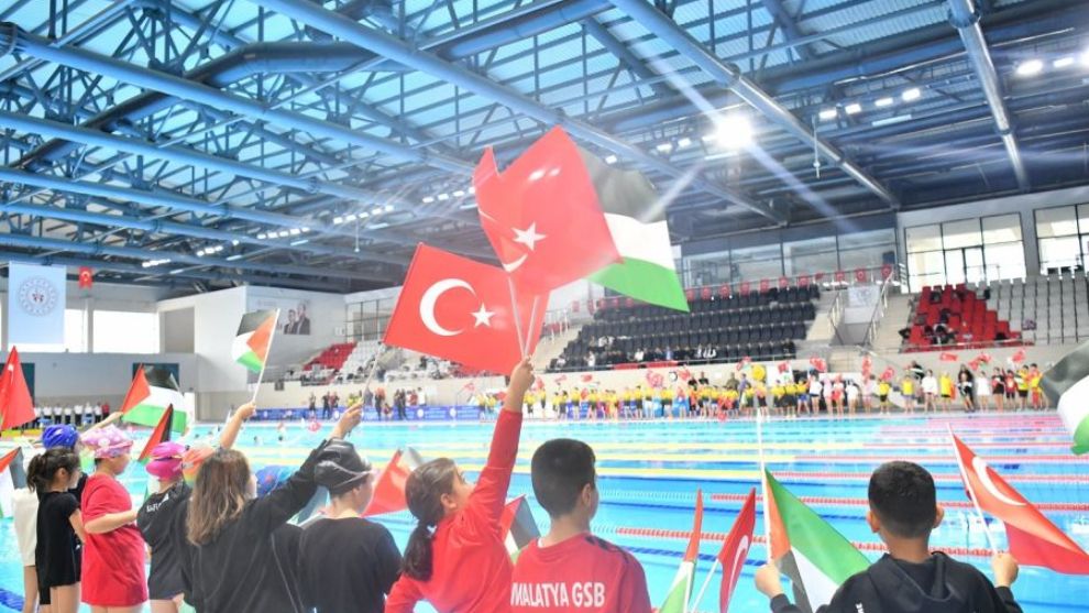 Malatya'da Kulaçlar Umuda, Mesajlar Gazzelilere: Duygu Dolu Yarışma