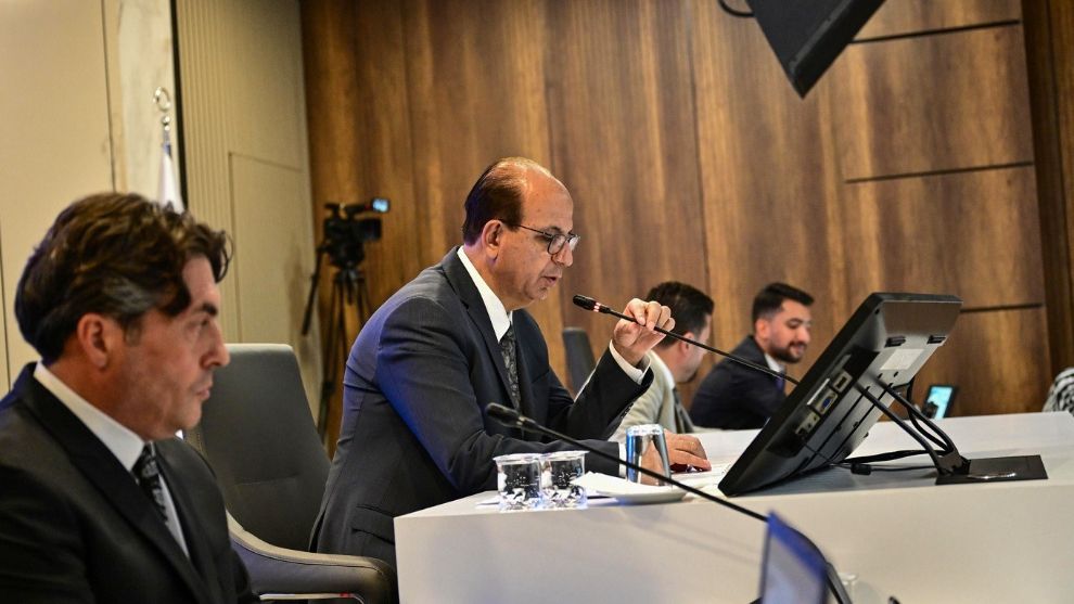 Yeşilyurt Belediyesinde Tarihi Bütçe Başarısı: Gelirler Giderleri Geçti