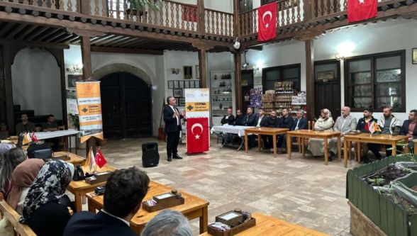 "Arapgir'liyim diyorum, kâfi değil mi?"