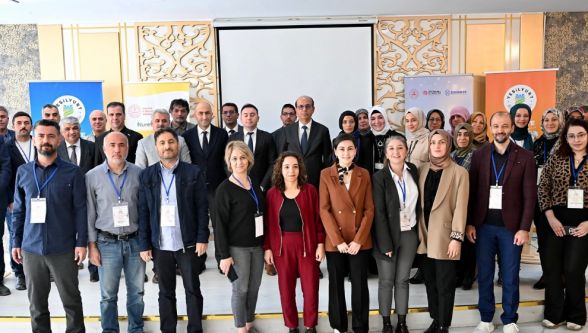 Malatya'da Aile Yılı Hareketi: Türkiye'nin İlk Aile Mentörlüğü Eğitimi Başladı.