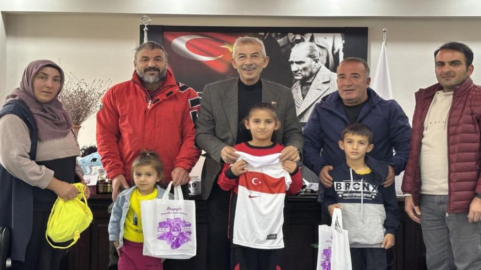 Elanur Evlek Türkiye Derecesi Aldı