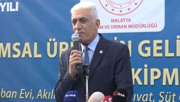 Başkan Valiye Şiir Yazdı: "Gittiğin her yere Malatya'dan selam dua gelecek”