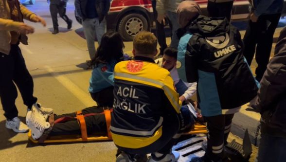 Malatya'da Korkutan Kaza: Çöşnük Kavşağı'nda İki Otomobil Çarpıştı, 6 Kişi Yaralı