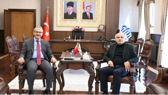 "Şehrimizin imarı için omuz omuza birlikte çalışıyoruz"