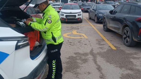 Trafik Ekipleri Engelli Park Yerleri İçin Sahada