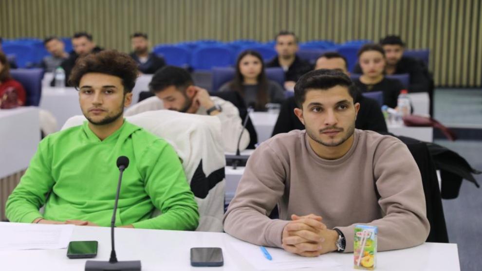 Battalgazi’de Gençlik Projeleri Öğrencilerle Konuşuldu