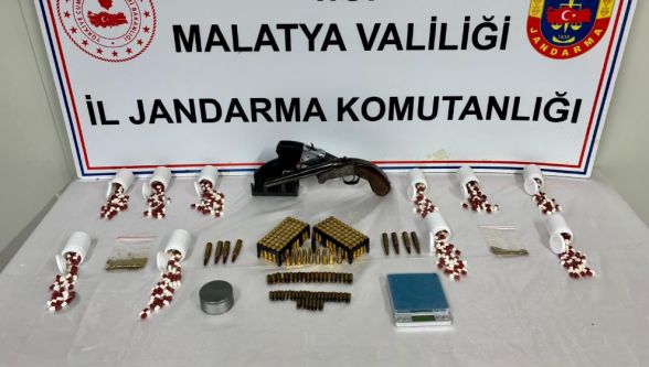 Battalgazi'de uyuşturucu operasyonu: İki şüpheli yakalandı