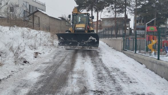 Gece Boyu Okul Nöbeti